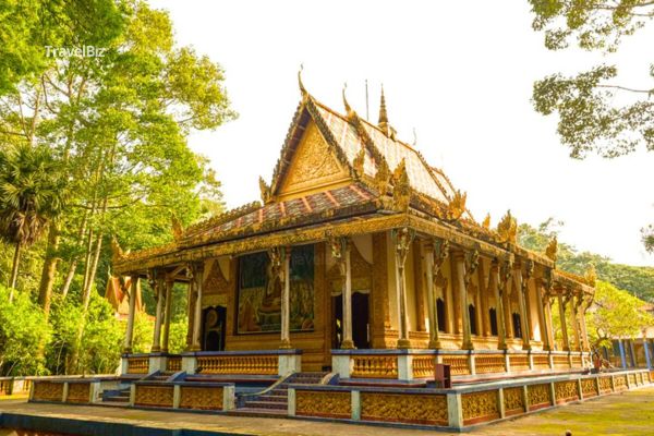 Chùa Dơi