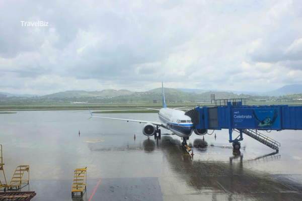 Sân bay Port Moresby International Airport (Jacksons International Airport )